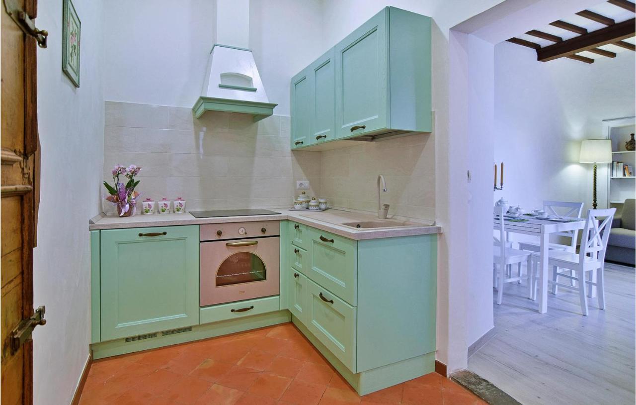 1 Bedroom Gorgeous Apartment In 아레초 외부 사진
